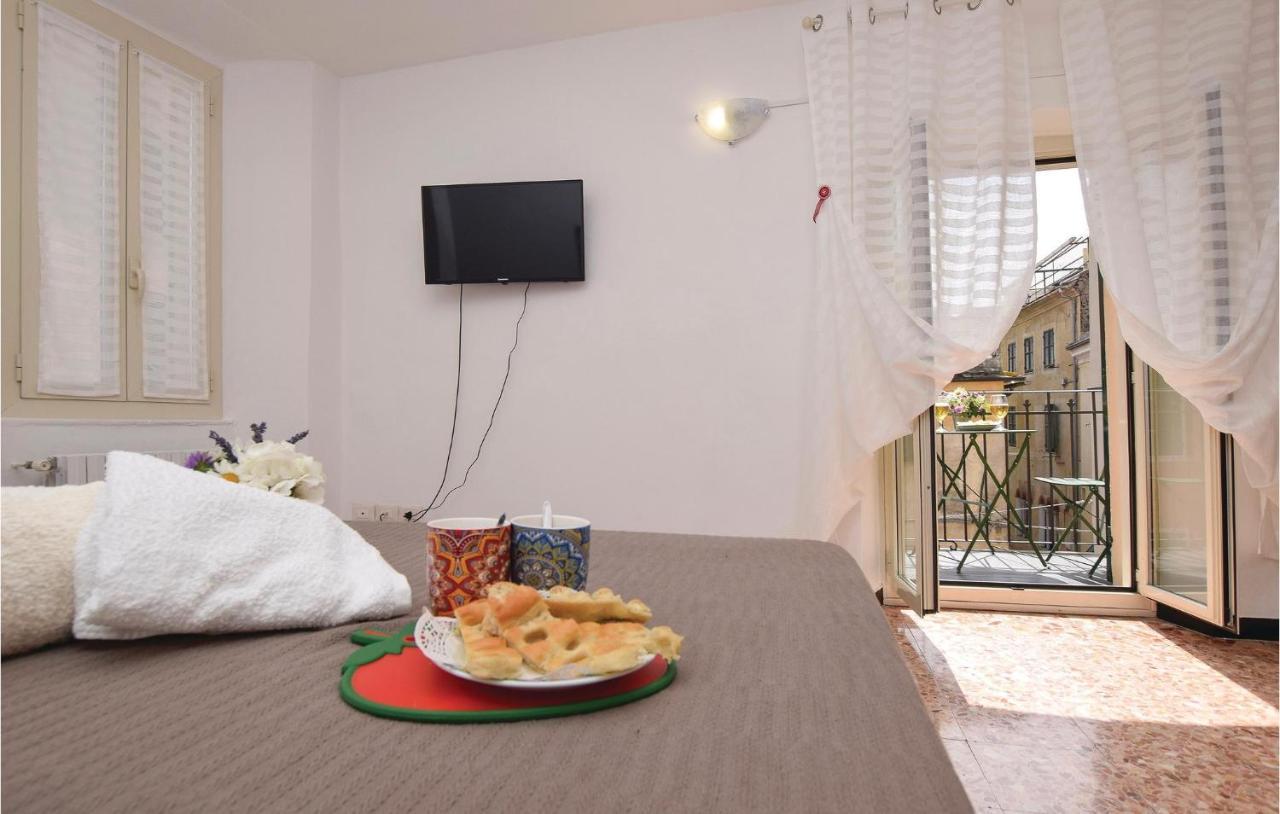 Amazing Apartment In Albenga With Wifi ภายนอก รูปภาพ
