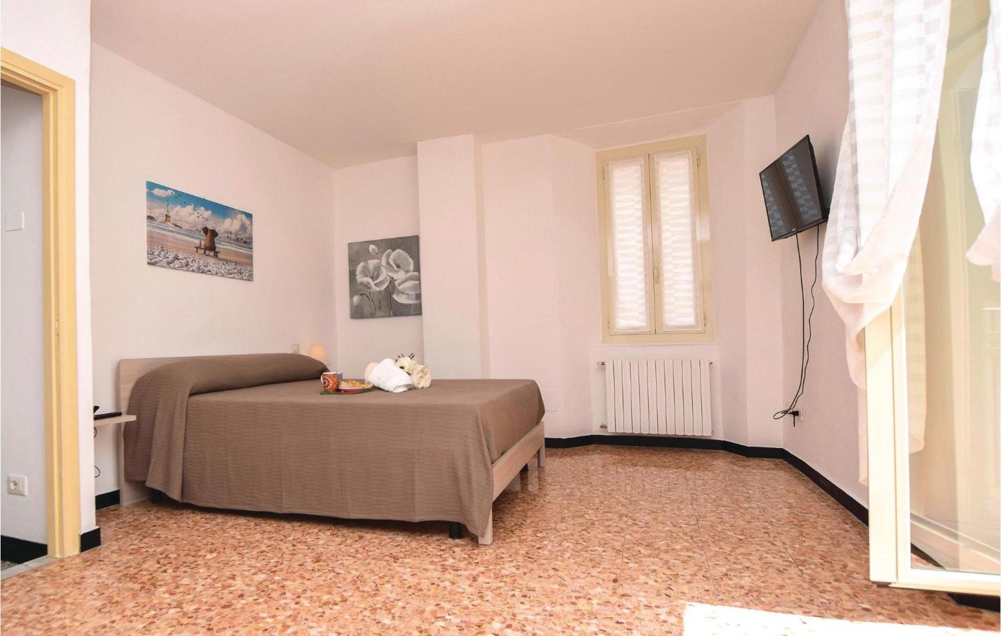 Amazing Apartment In Albenga With Wifi ภายนอก รูปภาพ